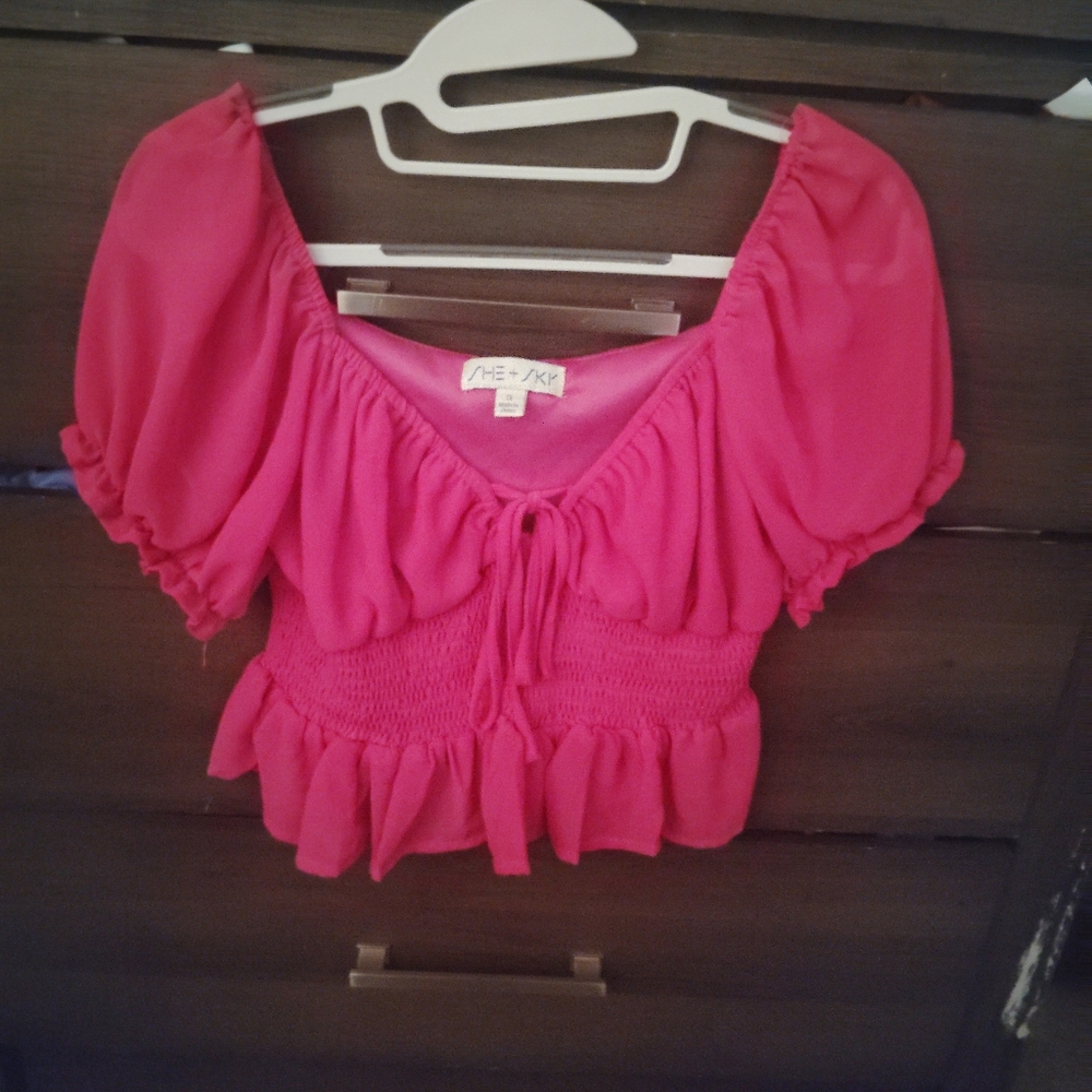 SHE & SKY Positano Pretty Smocked Top - Size Small - Picture 5 of 10